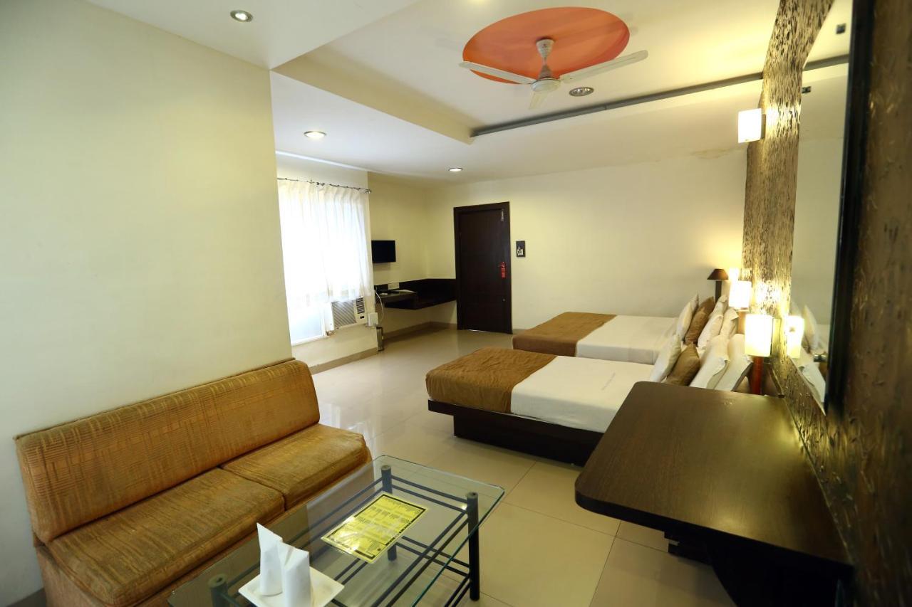 Hotel Paradise אינדורה מראה חיצוני תמונה