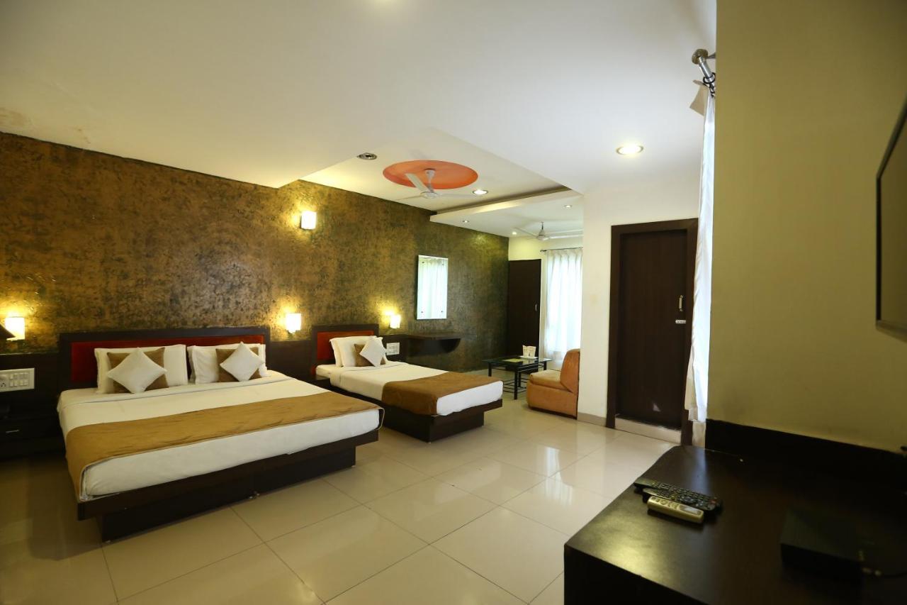 Hotel Paradise אינדורה מראה חיצוני תמונה